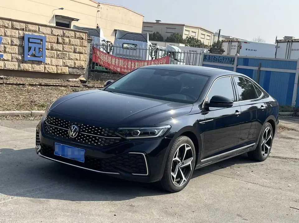 Volkswagen Passat 2024