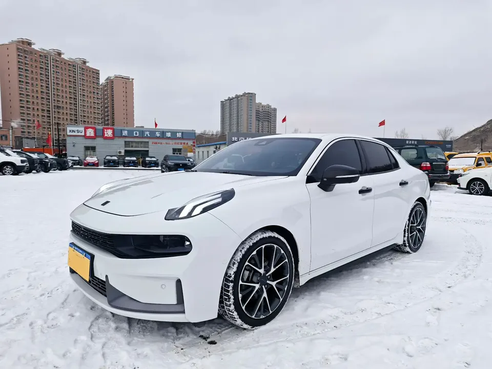 Lynk & Co 03 2023