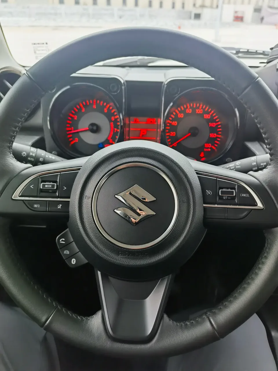 Suzuki Jimny 1.5L automatic 4WD 4-seater parallel import 2025 — миниатюра 4