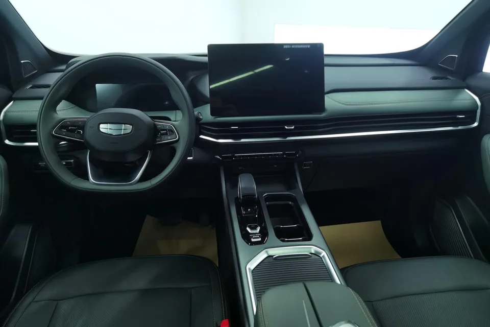 Geely Haoyue L Haoyue L 2024 2.0TD DCT premium model 2025 — миниатюра 4