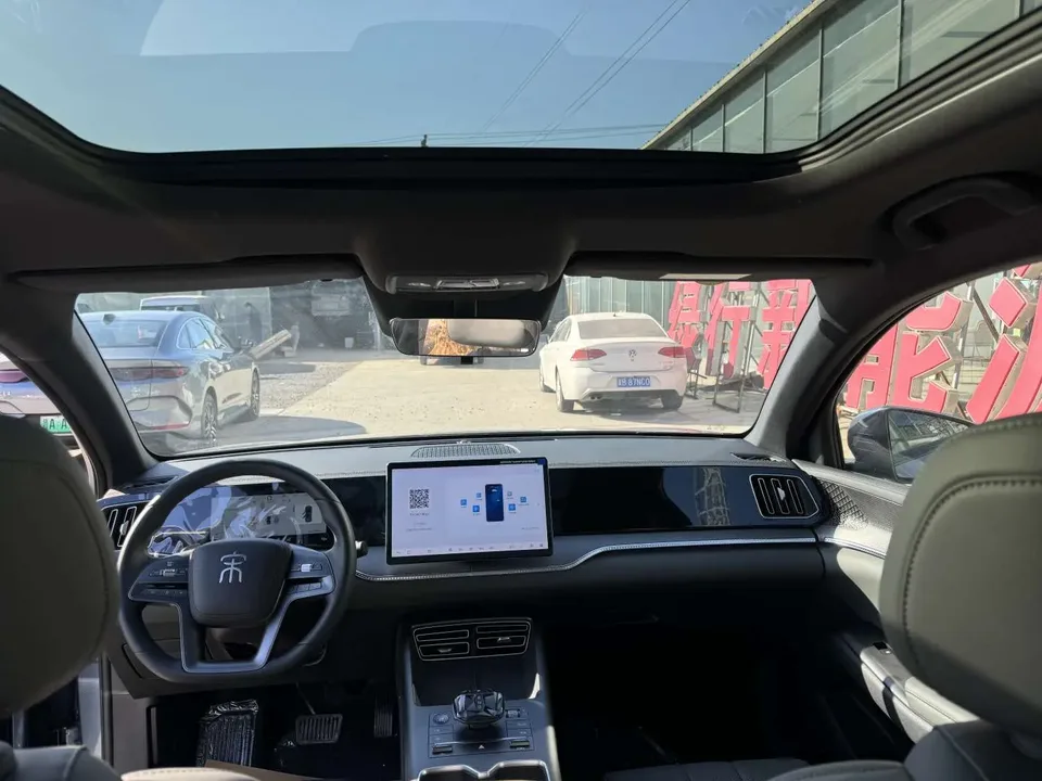 BYD Song Pro DM Second Generation Intelligent Driving Edition DM-i 115KM Beyond Edition 2025 — миниатюра 3