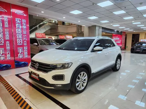 Volkswagen T-Roc 2022 купить в Москве