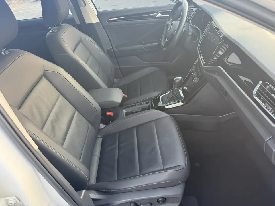 Volkswagen T-Roc Tange 280TSI DSG two-wheel drive comfort PLUS 2023 — миниатюра 3