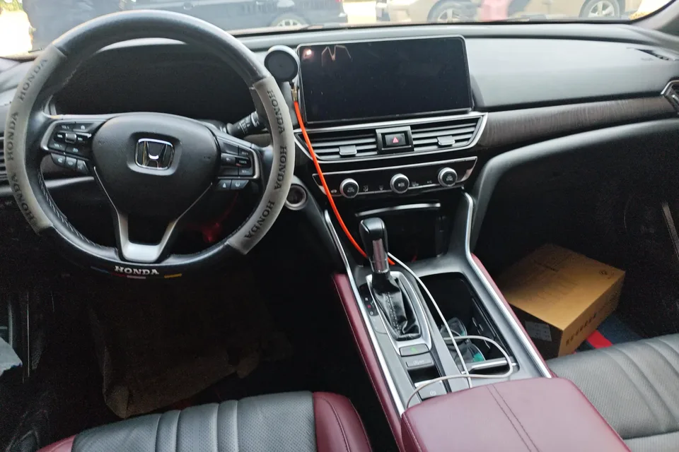 Honda Inspire 2022 Insignia 260TURBO Fine Edition 2022 — миниатюра 4