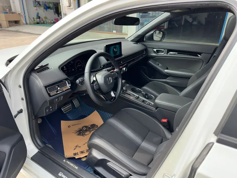 Honda CIVIC 2022 Civic 240TURBO CVT Ignition Edition 2023 — миниатюра 5