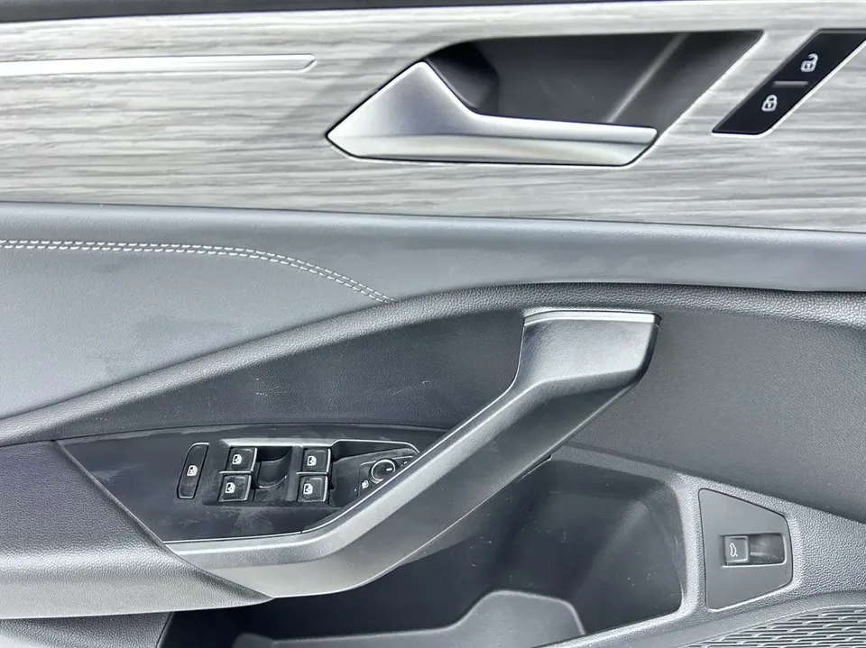 Volkswagen Sagitar 2023 Sagitar 280TSI DSG Beyond Edition Plus 2023 — миниатюра 3