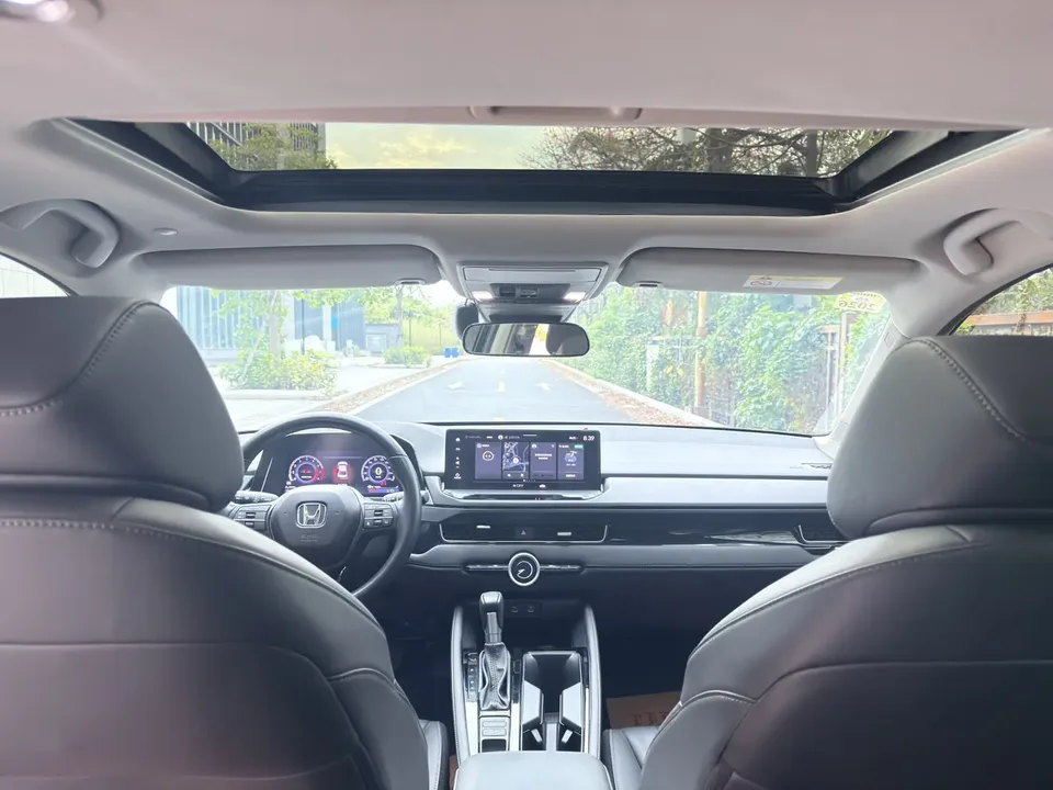 Honda Inspire 260TURBO Elite Edition 2024 — миниатюра 3