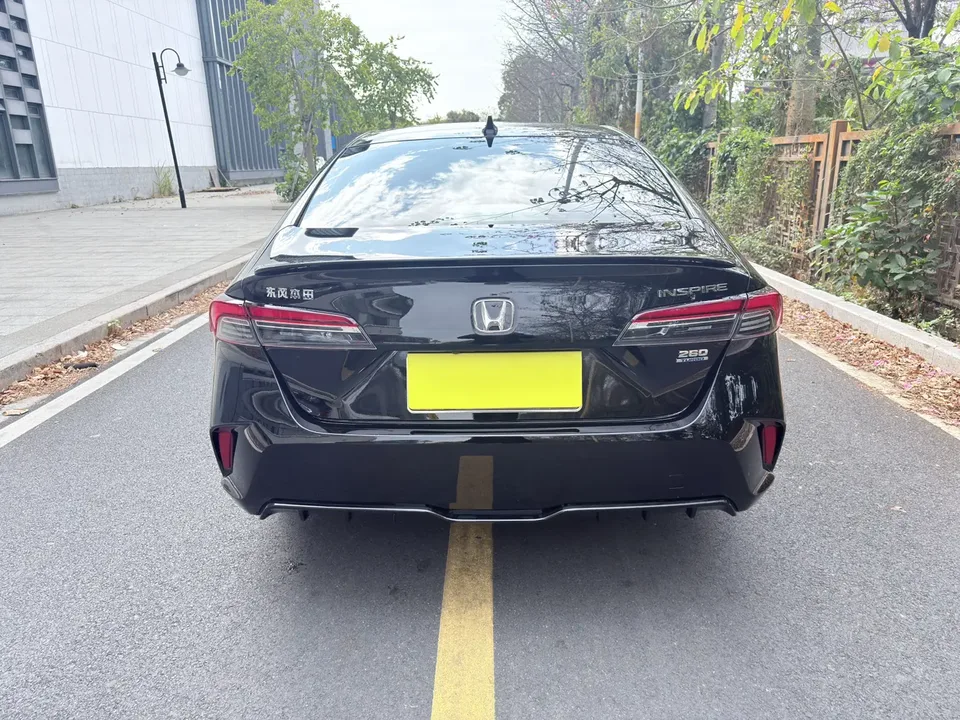 Honda Inspire 260TURBO Elite Edition 2024 — миниатюра 4
