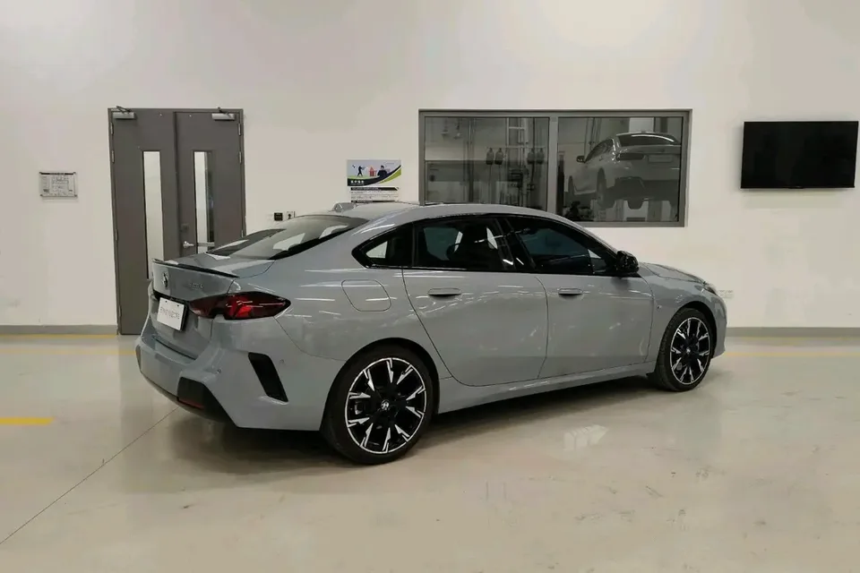 BMW 2 Series BMW 2 Series 2026 225L M Sport Night Edition 2025 — thumbnail 5