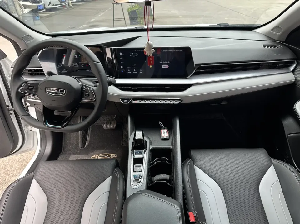 Geely Binrui Binrui 2024 Binrui 2024 Binrui COOL 1.5T DCT Champion Edition 2024 — thumbnail 5
