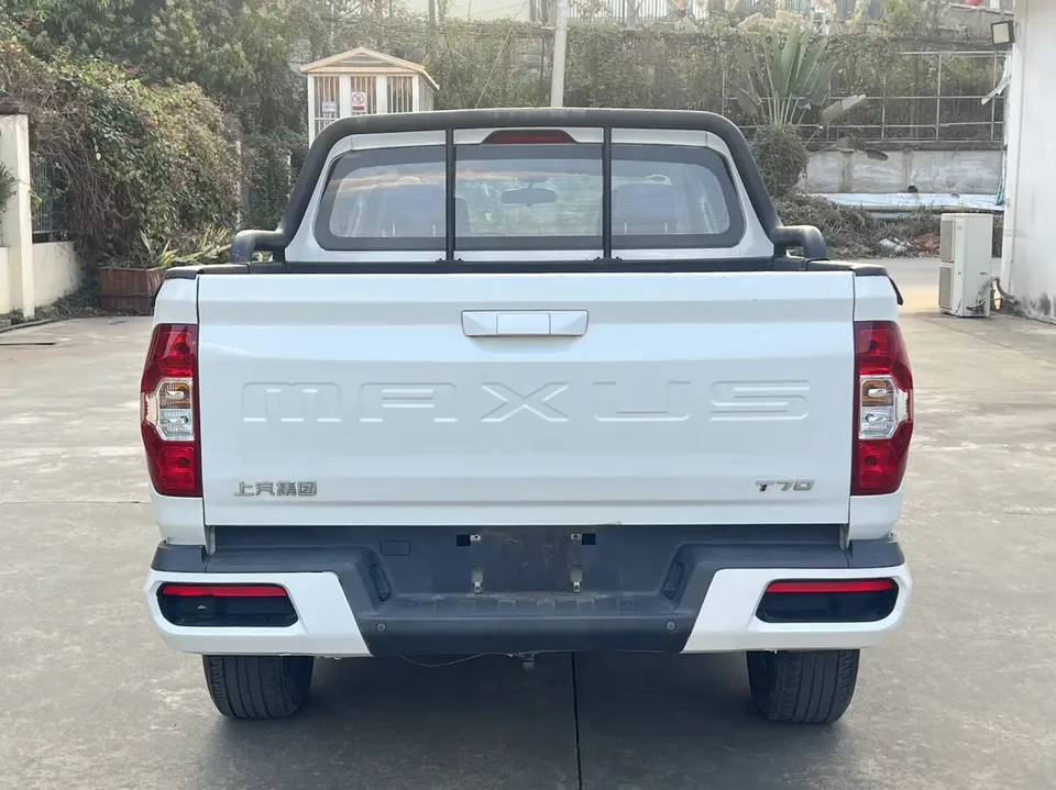 Datong Maxus T70 2.0T diesel automatic four-wheel drive Australian version standard box 2022 — миниатюра 2