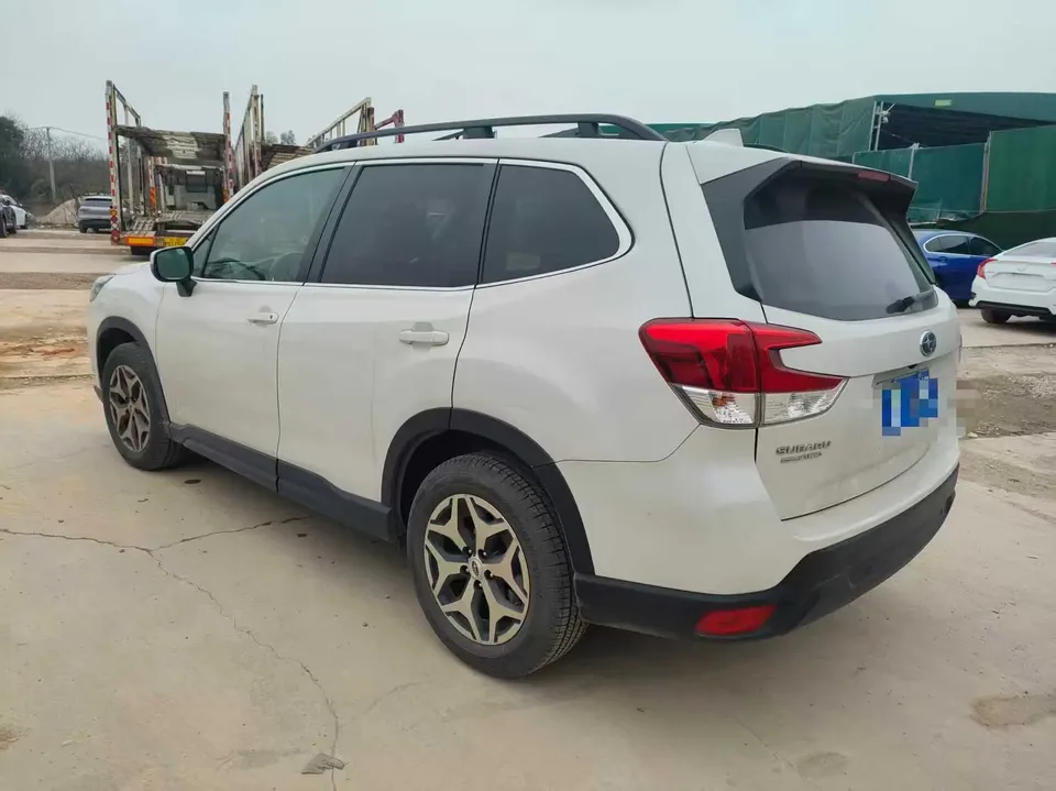 Subaru Forester FORESTER 2022 2.0i AWD Deluxe Edition 2022 — миниатюра 4