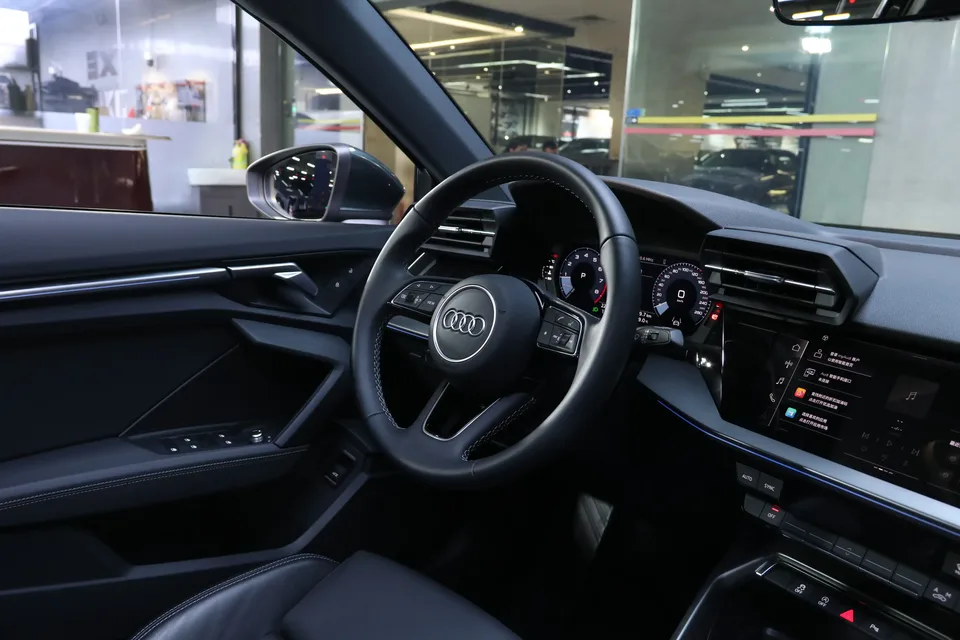 Audi A3 Audi A3 2024 Sportback 35 TFSI stylish and sporty 2024 — миниатюра 5