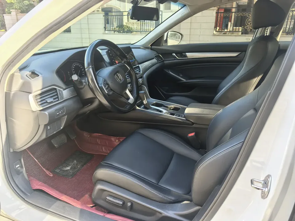 Honda Accord Accord 2022 260TURBO Deluxe Edition 2022 — миниатюра 5