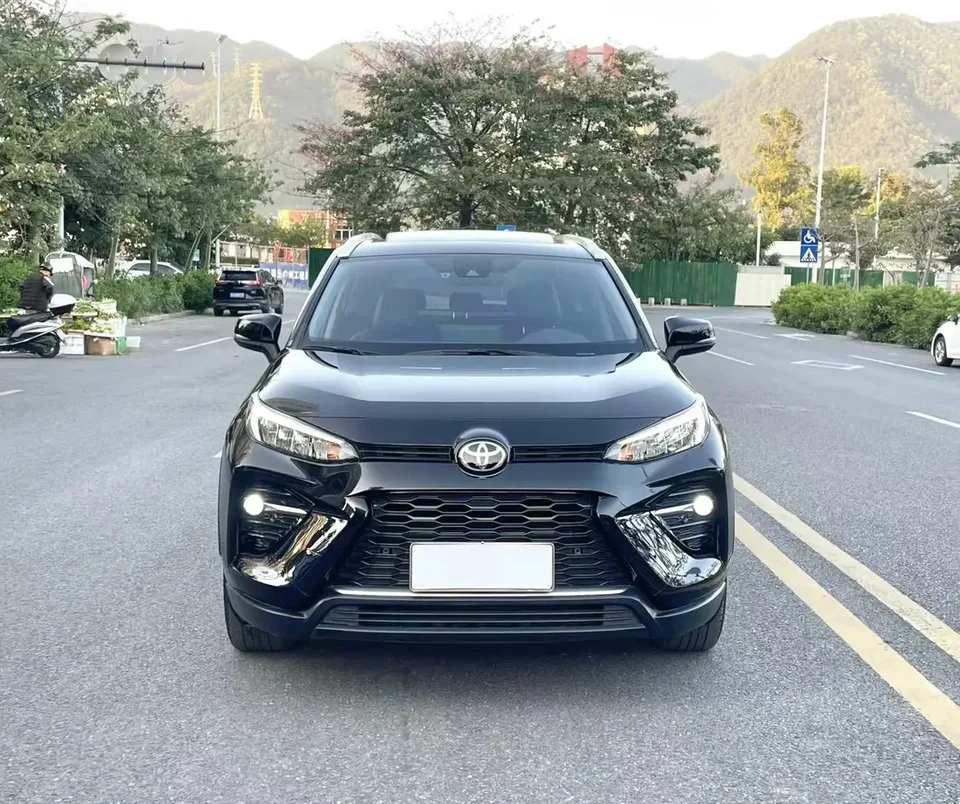 Toyota Willanda 2.0L two-wheel drive luxury version 2022 — миниатюра 2