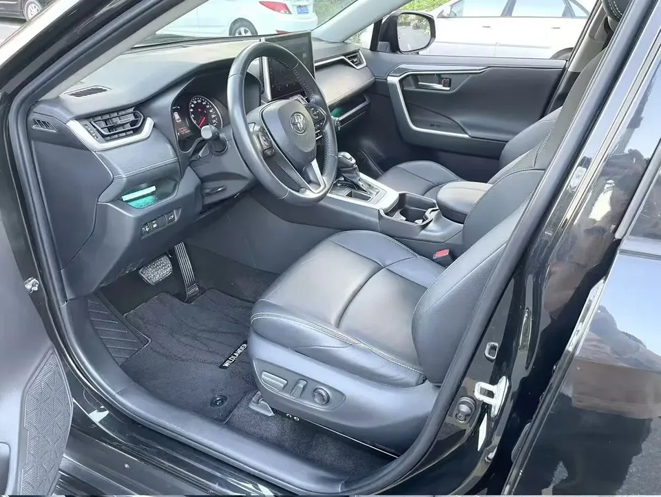 Toyota Willanda 2.0L two-wheel drive luxury version 2022 — миниатюра 5