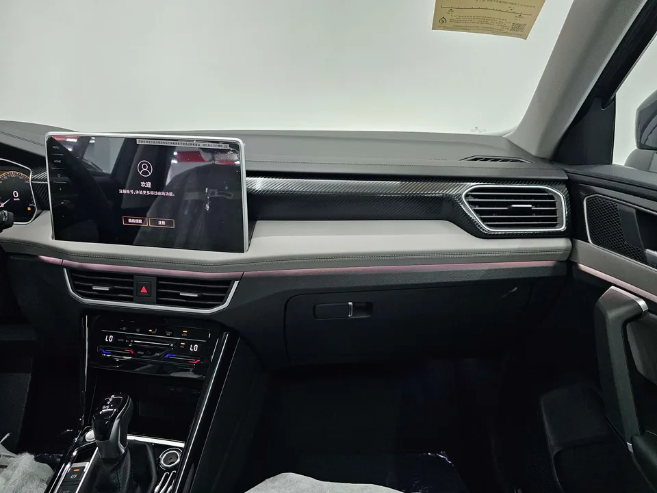 Volkswagen Tayron GTE Tanyue GTE 2023 280TSI Luxury Plus Advanced Edition 2024 — миниатюра 3