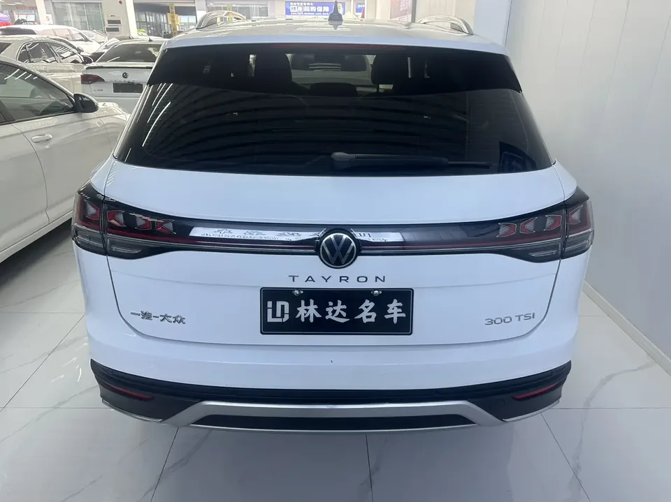 Volkswagen Tayron 300TSI 2WD Luxury Plus Advanced Edition 2023 — миниатюра 2