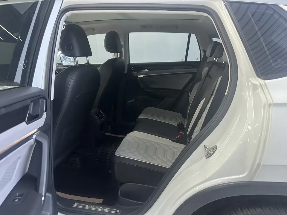 Volkswagen Tayron 300TSI 2WD Luxury Plus Advanced Edition 2023 — миниатюра 3