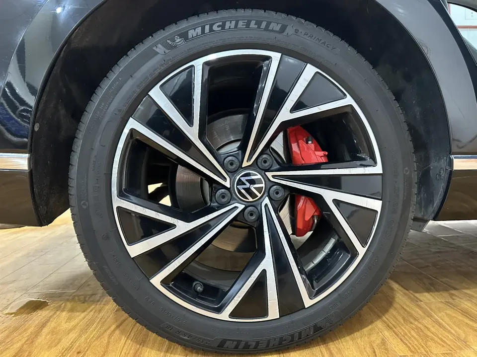 Volkswagen Magotan 330TSI DSG 30th Anniversary Edition 2022 — миниатюра 3