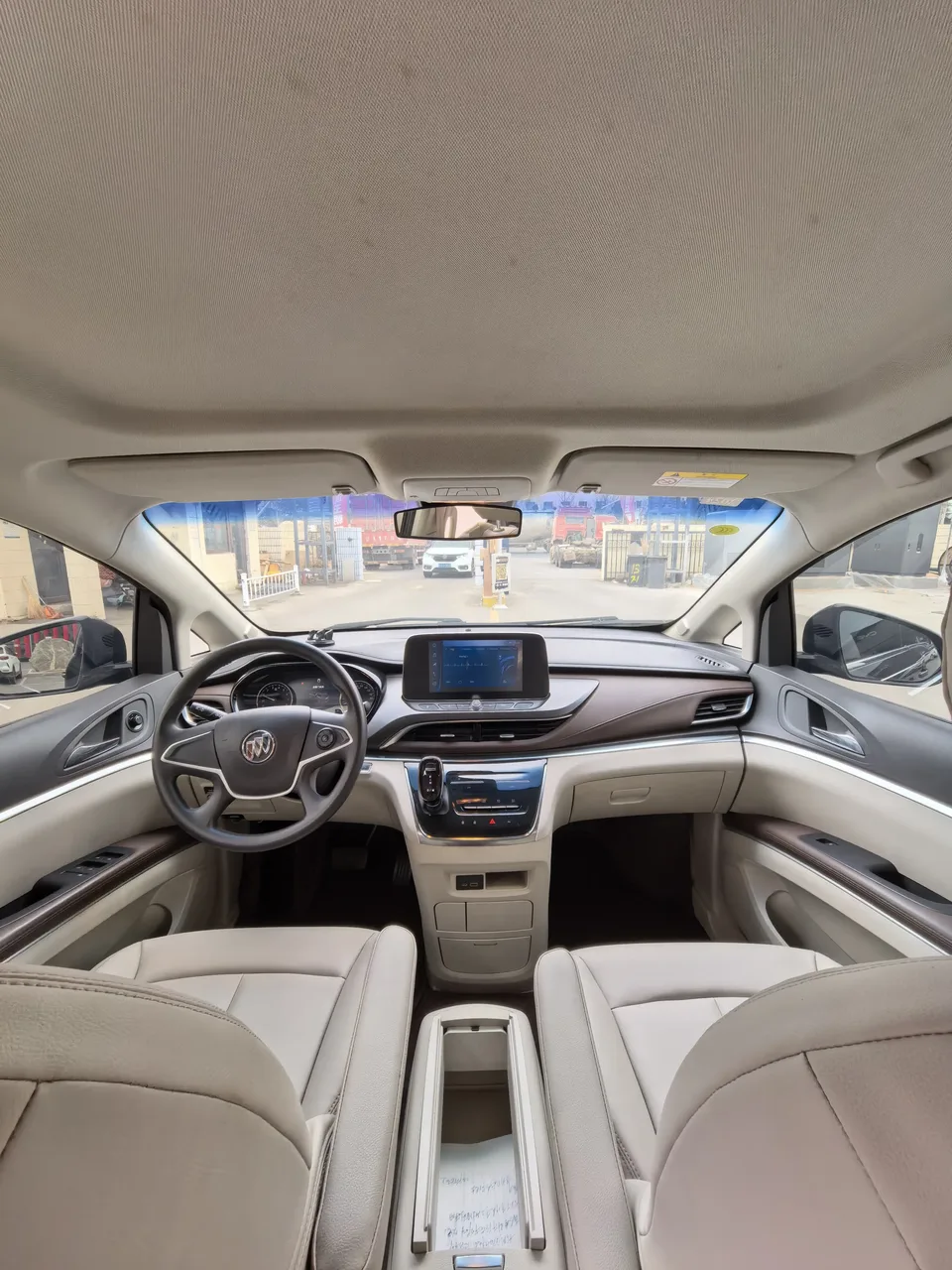 Buick GL8 Buick GL8 2021 Land Business Class 652T Luxury Edition 2022 — миниатюра 3