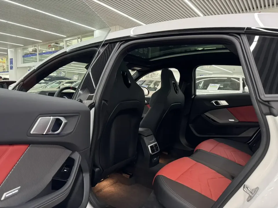 BMW 2 Series 2 Series 2025 M235L 2026 — thumbnail 2