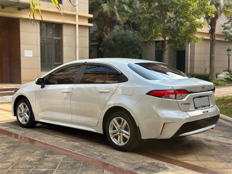 Toyota Levin 2022 Lelink 185T CVT Luxury Edition 2023 — миниатюра 2