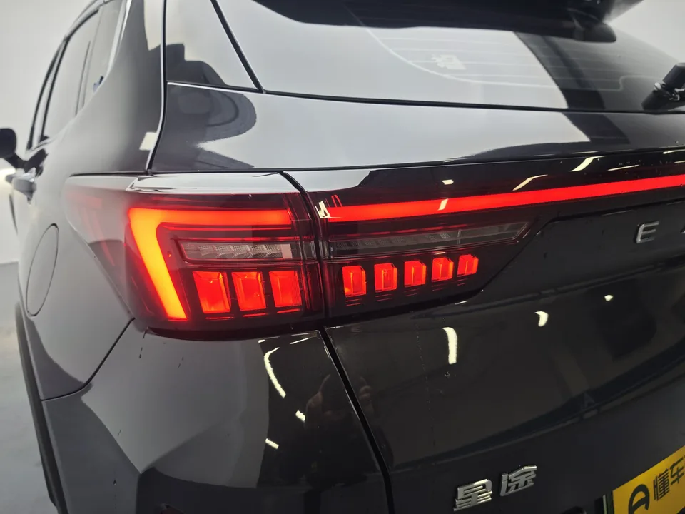 Exeed Xingtu Zhuifeng C-DM 1.5TCI-DHT 105KM Yufengxing Edition 2024 — миниатюра 4