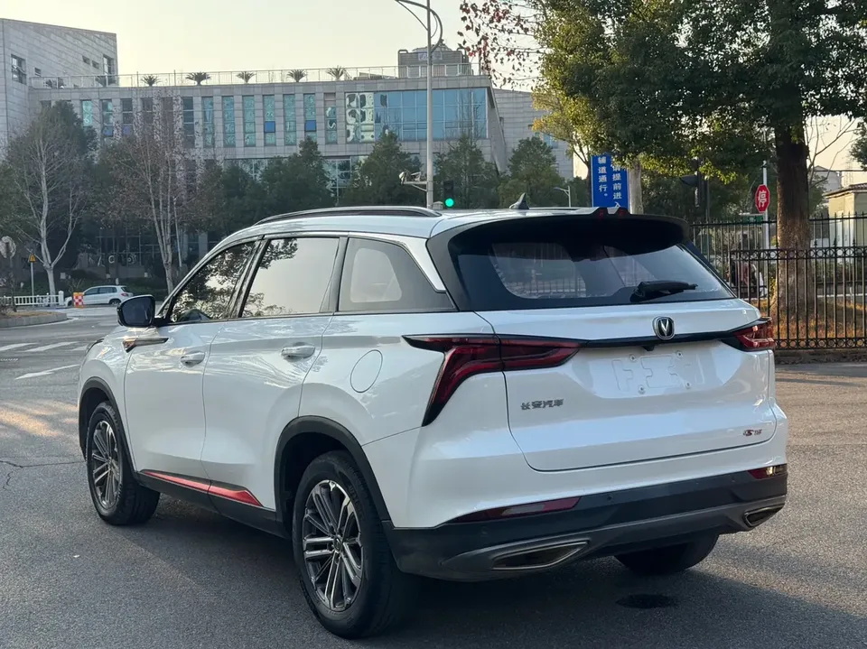 Changan CS75PLUS Changan CS75 PLUS 2022 1.5T Automatic Elite Edition 2022 — миниатюра 2