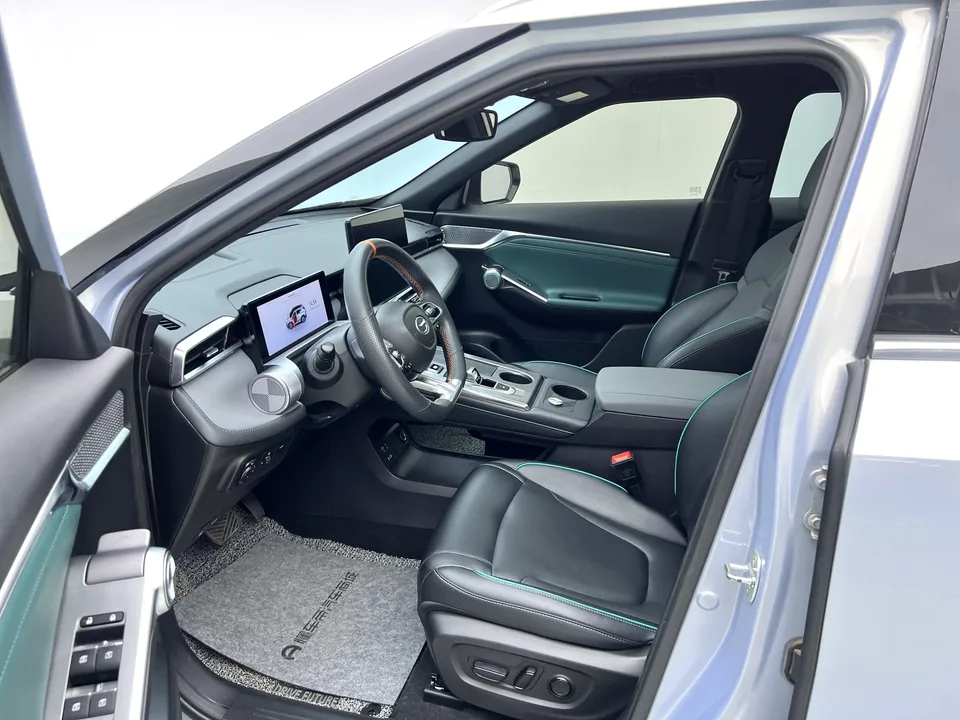 GAC Trumpchi Shadowcool Shadowcool Hybrid 2.0ATK Gemini Max Edition 2023 — миниатюра 5