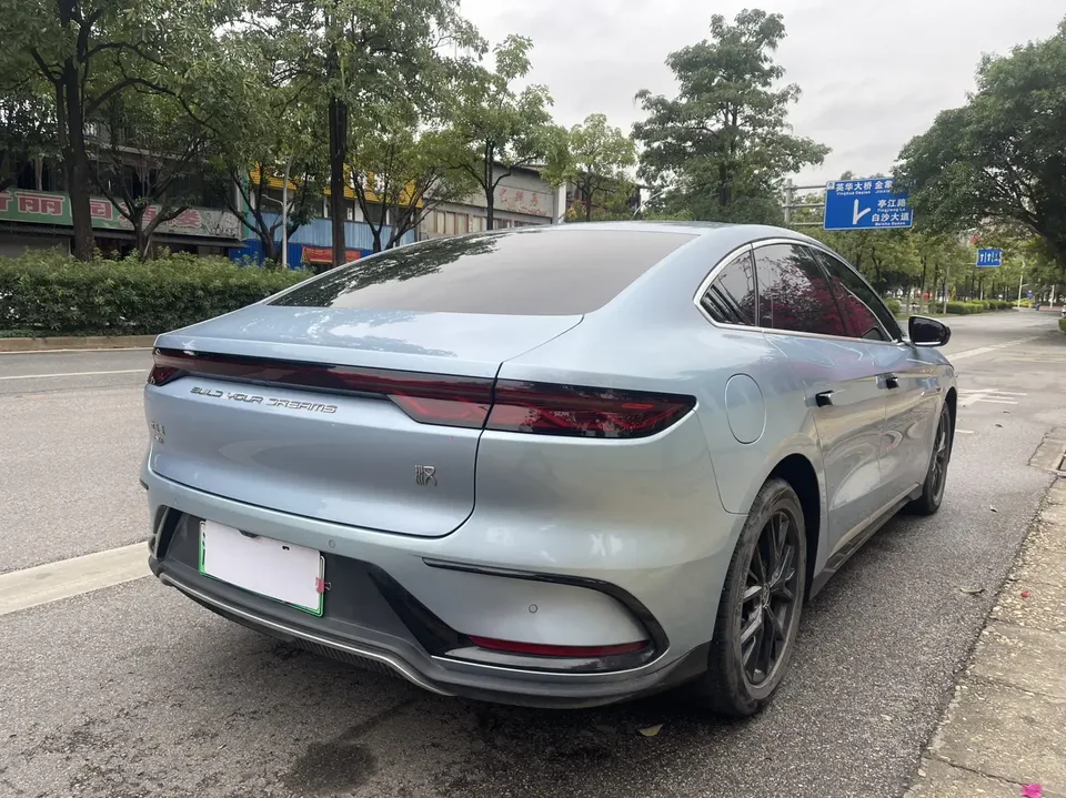 BYD Han DM DM-i Champion Edition 121KM Premium Edition 2024 — миниатюра 2