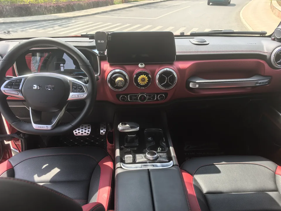 BAIC Beijing Off-road BJ40 Beijing Off-road BJ40 2023 2.0T Automatic 4WD City Hunter Edition Knight Edition 2023 — миниатюра 5