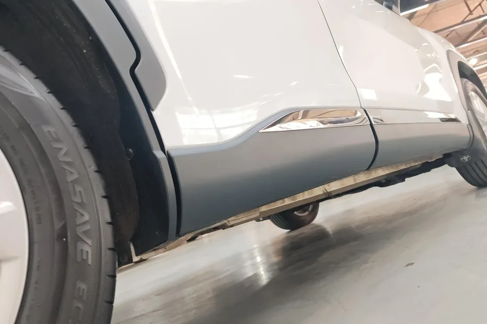 Toyota CorollaCross 2.0L CVT Pioneer Edition 2024 — миниатюра 3