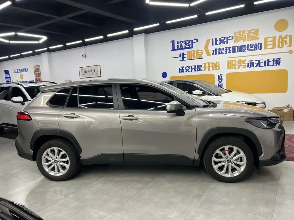 Toyota Frontlander 2.0L CVT Elite Edition 2024 — миниатюра 5
