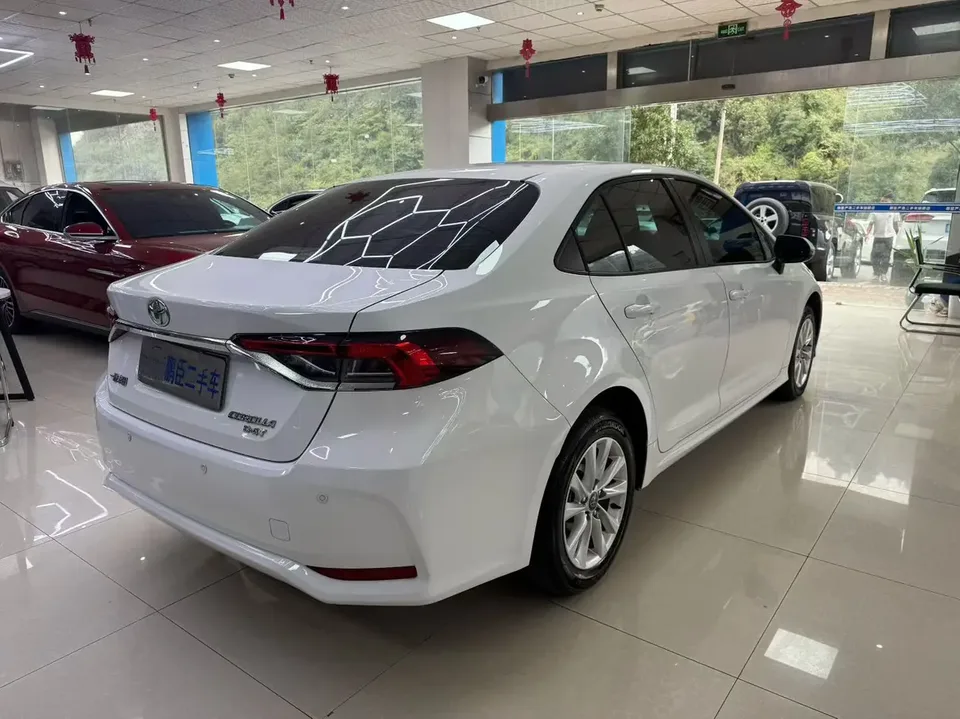 Toyota Corolla Corolla 2023 1.2T S-CVT Pioneer Edition 2023 — thumbnail 2
