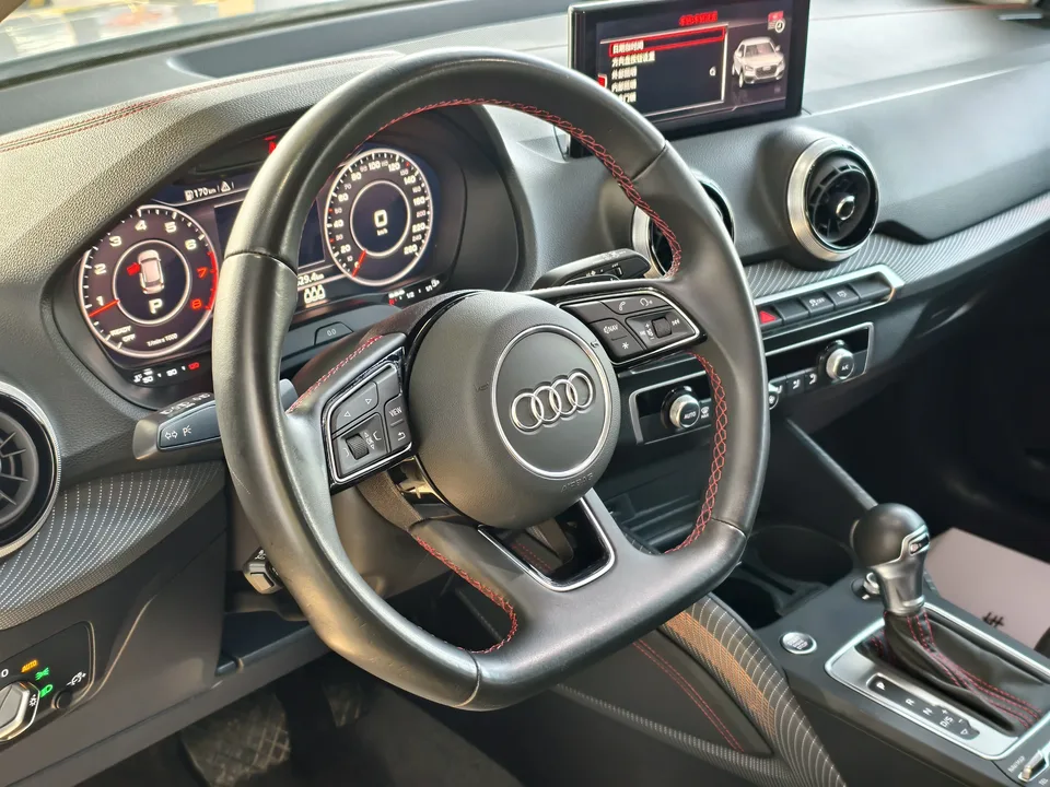 Audi Q2L Audi Q2L 2024 35 TFSI luxury and dynamic model 2024 — миниатюра 3