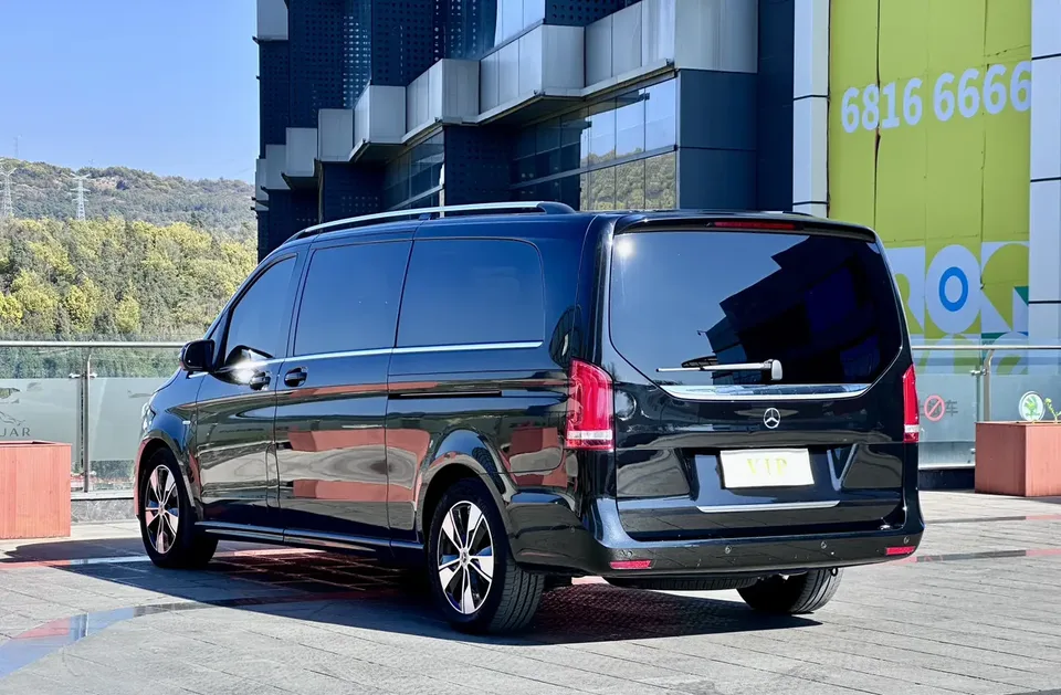 Mercedes-Benz V-Класс Mercedes Benz V Class 2022 V 260 L Long Wheelbase Premium Edition 2022 — thumbnail 2