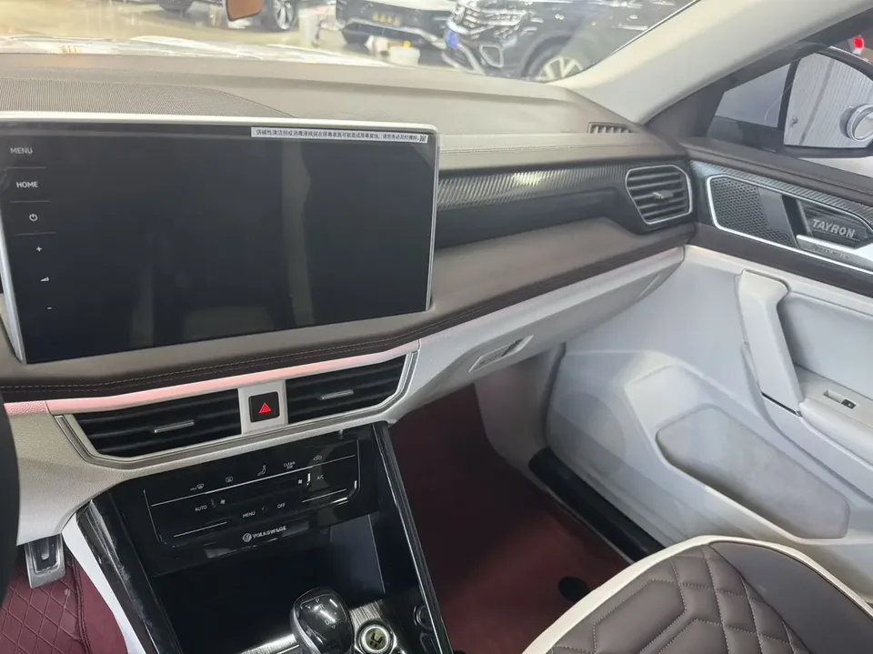Volkswagen Tayron Tanyue 2023 280TSI 2WD Luxury Plus Advanced Edition 2022 — миниатюра 2