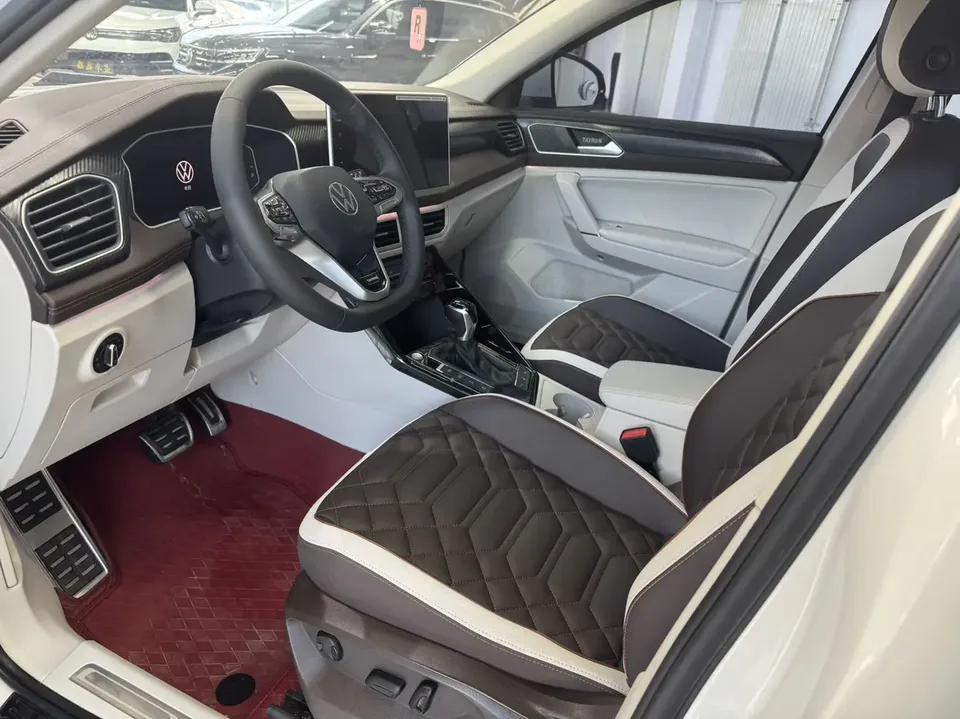 Volkswagen Tayron Tanyue 2023 280TSI 2WD Luxury Plus Advanced Edition 2022 — миниатюра 3