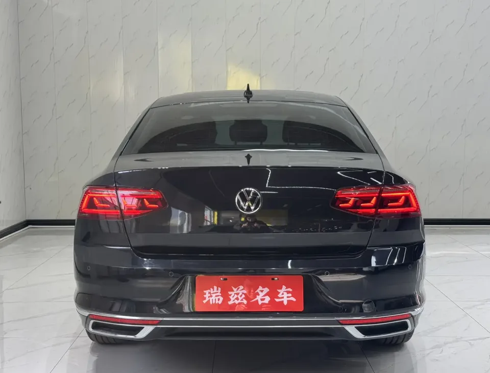 Volkswagen Magotan Magotan 2020 Magotan 2020 280TSI DSG Comfort Edition 2022 — миниатюра 2