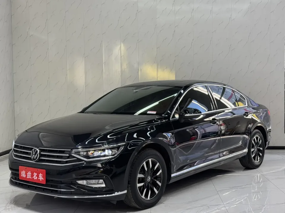 Volkswagen Magotan Magotan 2020 Magotan 2020 280TSI DSG Comfort Edition 2022 — фото 1, купить с доставкой в Москву