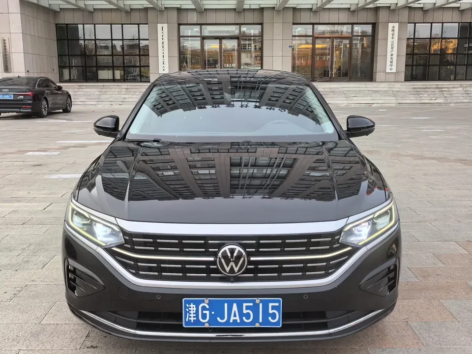 Volkswagen Passat facelift 380TSI luxury version 2023 — миниатюра 2
