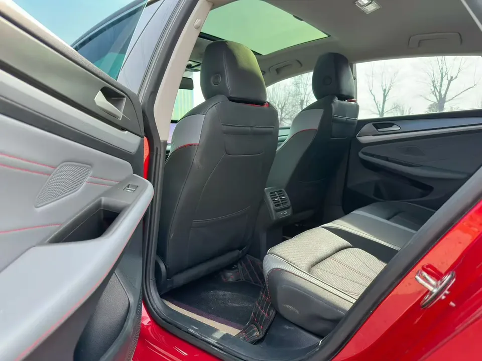 Volkswagen Lamando Lingdu L 280TSI DSG Hot Edition 2022 — миниатюра 3