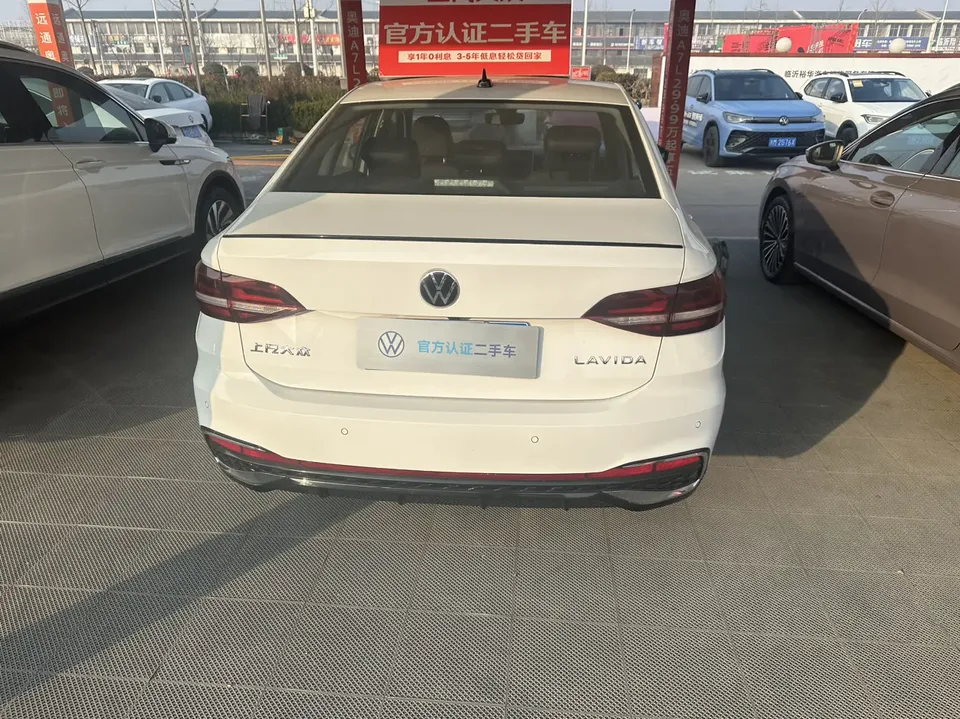Volkswagen Lavida Lavida 2024 300TSI DSG Starry Sky Leading Edition 2024 — миниатюра 3