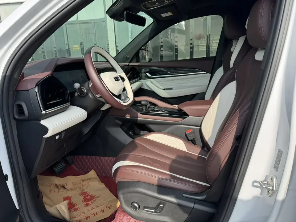 Geely Monjaro Xingyue L 2024 2.0TD High Power Automatic 2WD Yunqi Edition 2024 — миниатюра 5