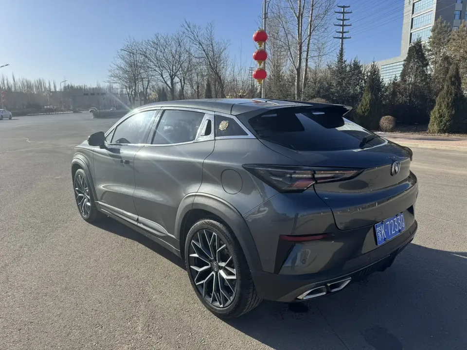 Changan UNI-T Changan UNI-T 2022 1.5T Sports Edition Flagship Model 2022 — миниатюра 4