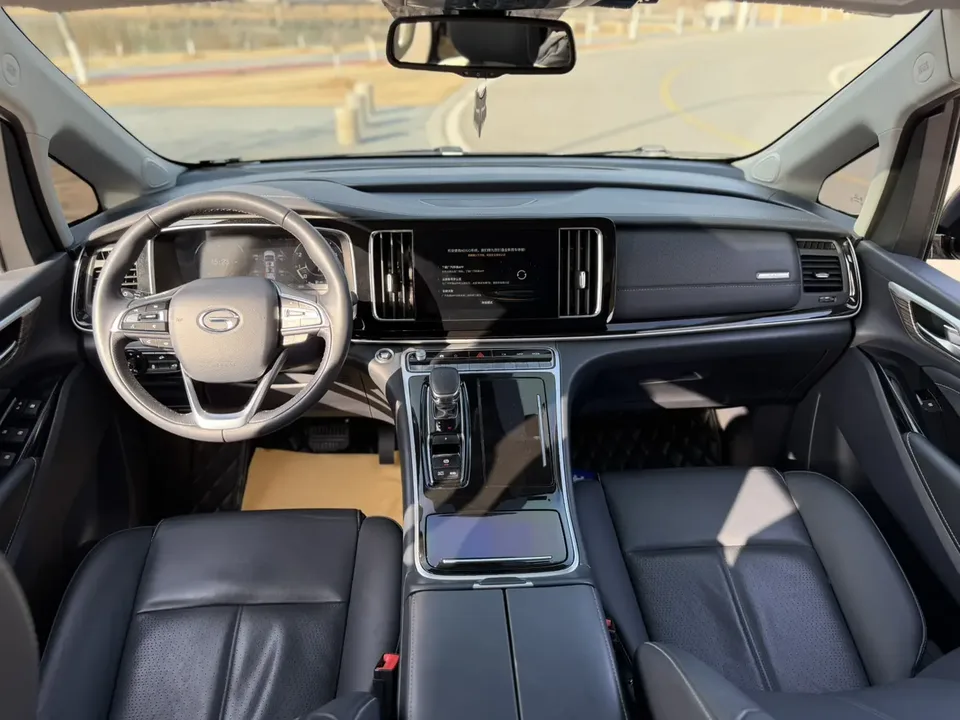 GAC Trumpchi M8 Trumpchi M8 2023 Lingxiu Series 390T Premium Edition 2022 — миниатюра 4