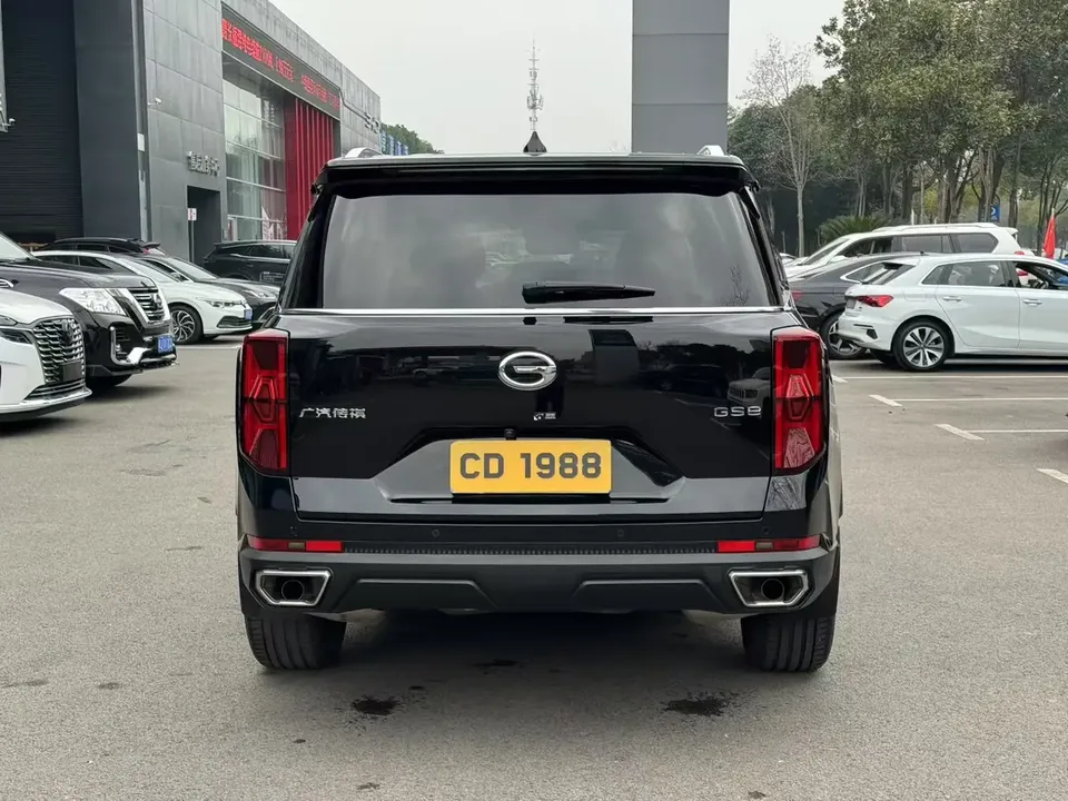 GAC Trumpchi GS8 Trumpchi GS8 2022 Trumpchi GS8 2022 Pilot Series 2.0TGDI 2WD luxury smart connected version 7 seats 2023 — thumbnail 2