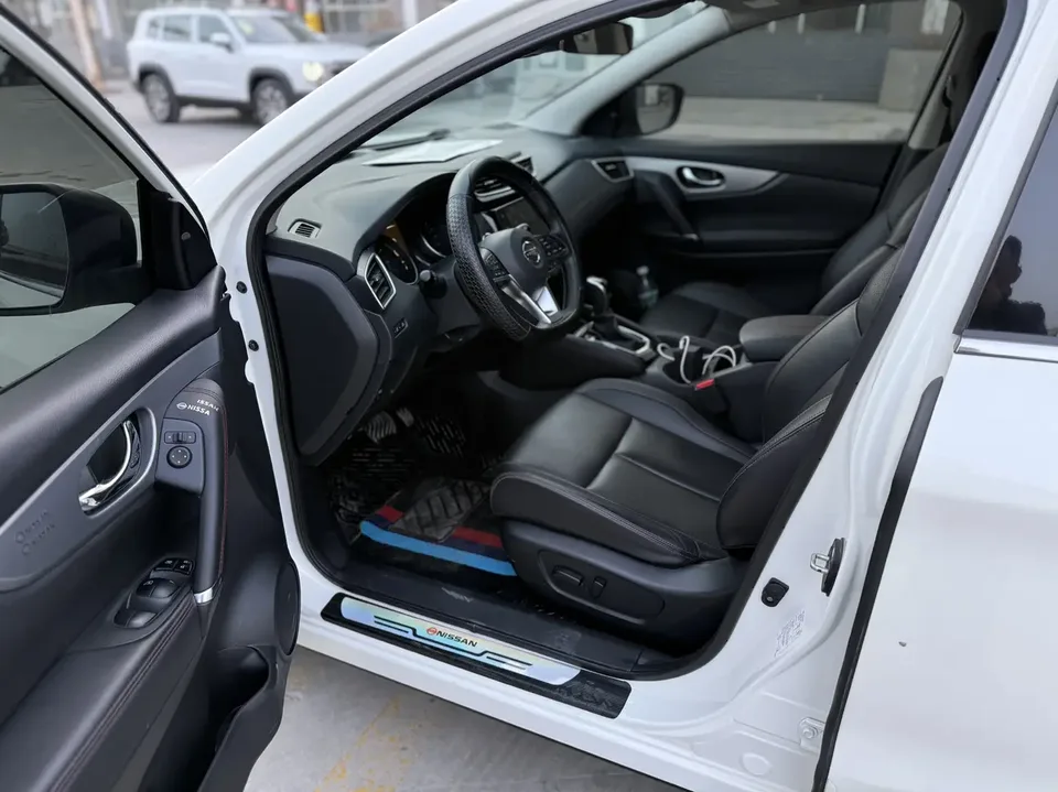 Nissan Qashqai Qashqai 2022 Qashqai 2021 2.0L XV Prem Deluxe Edition 2022 — thumbnail 3