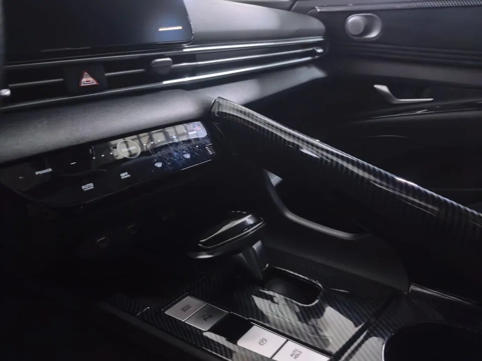 Hyundai Elantra Elantra 2021 1.5L CVT LUX Premium Edition 2022 — thumbnail 5